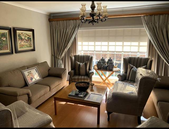 4 BEDROOM HOUSE FOR SALE IN SUNWARD PARK